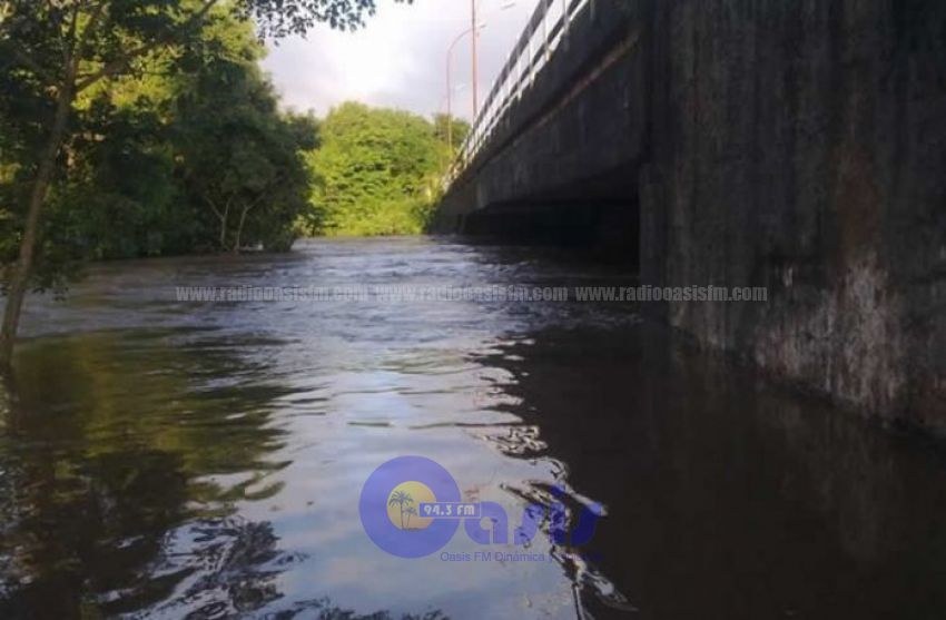 Crecida del Apa obligó evacuación de más de 70 familias en Bella Vista