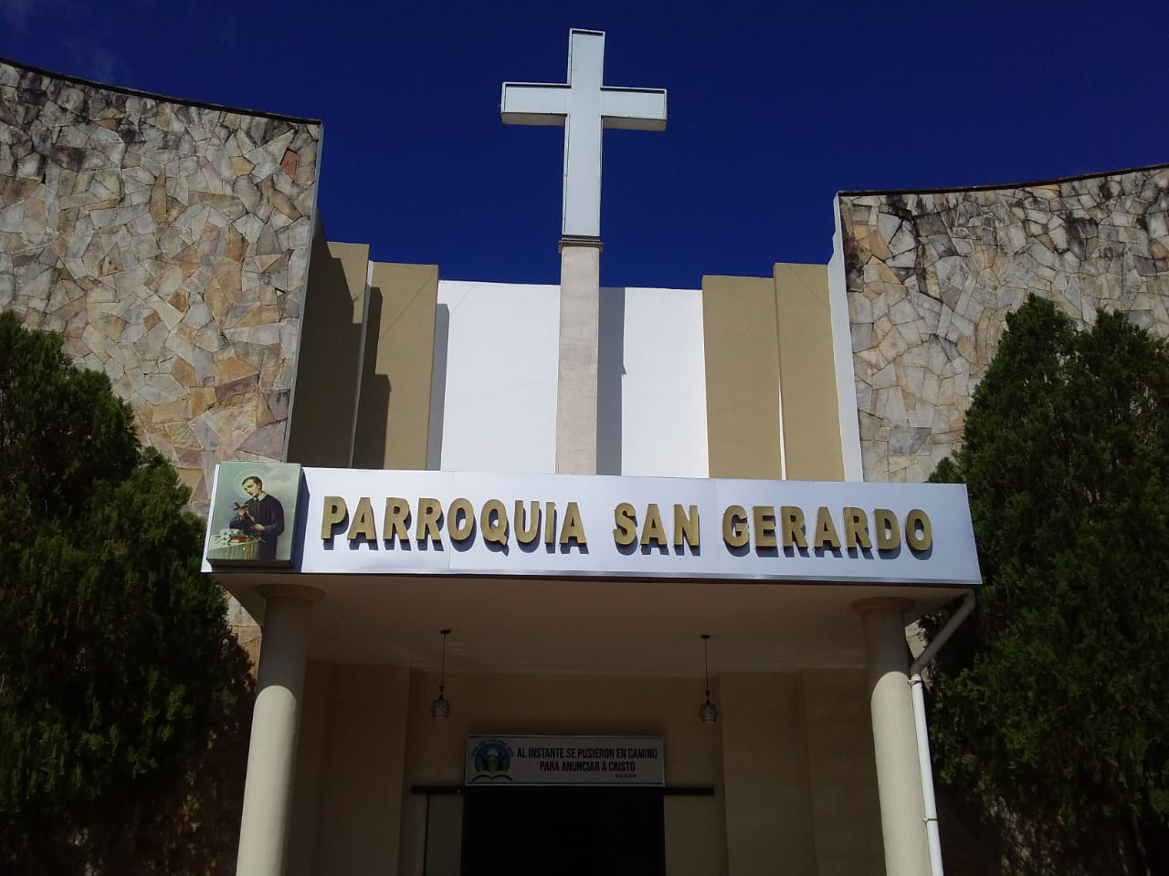 Gran expectativa para la gran cena show en homenaje a los 40 años de la Parroquia San Gerardo 