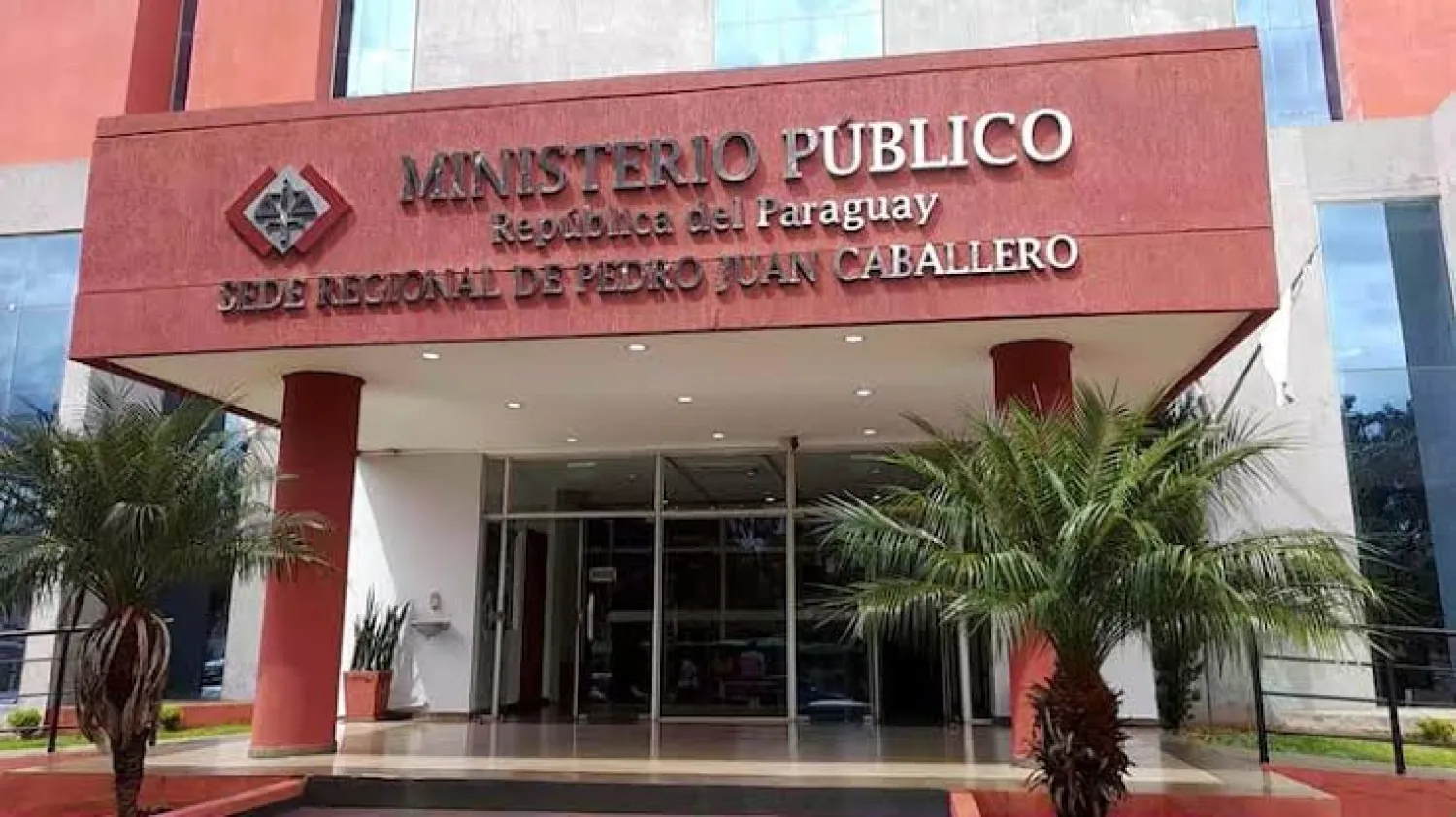 Hurtan cables del Ministerio Público en Pedro Juan