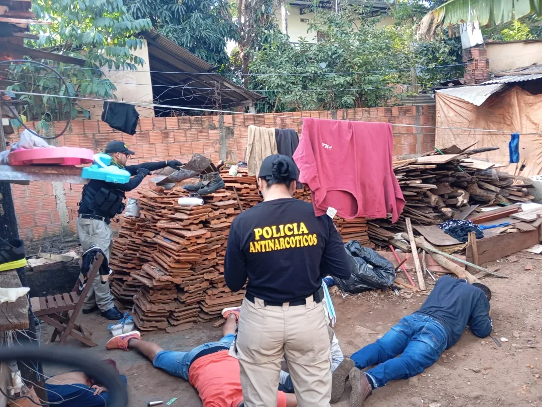 Operativo en PJC: incautan crack y detienen a presunto microtraficante