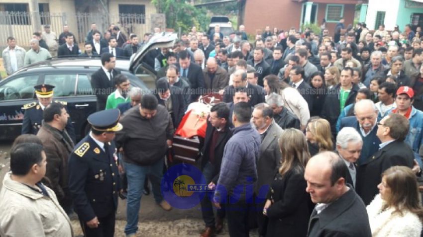 Dan el último adiós a Luis Gneiting en Carmen del Paraná