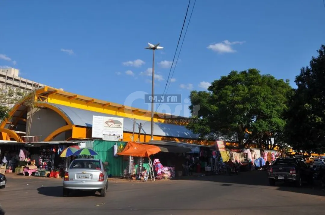 Comerciantes de la línea internacional adeudan alrededor de 450 millones a la ANDE