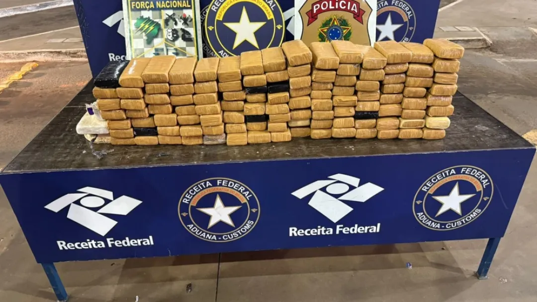 Incautan 68 kilos de drogas en vehículo con matrícula paraguaya en Brasil