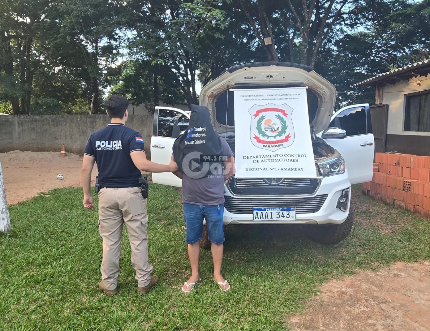 Incautan camioneta robada en Brasil y detienen a su conductor armado en Pedro Juan