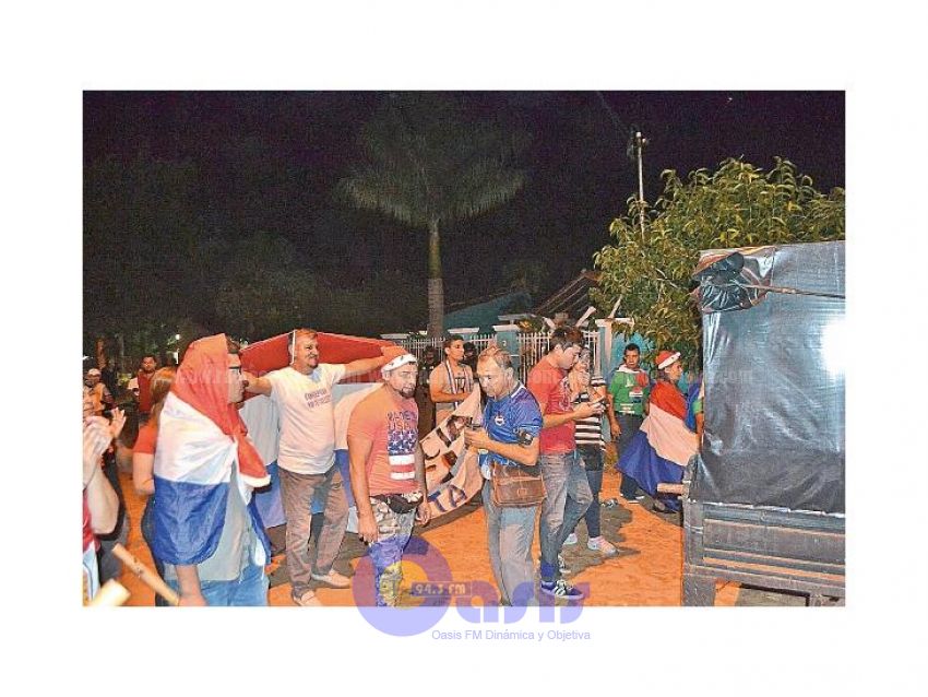 Pese a 90 días de protestas, Urbieta se aferra a intendencia