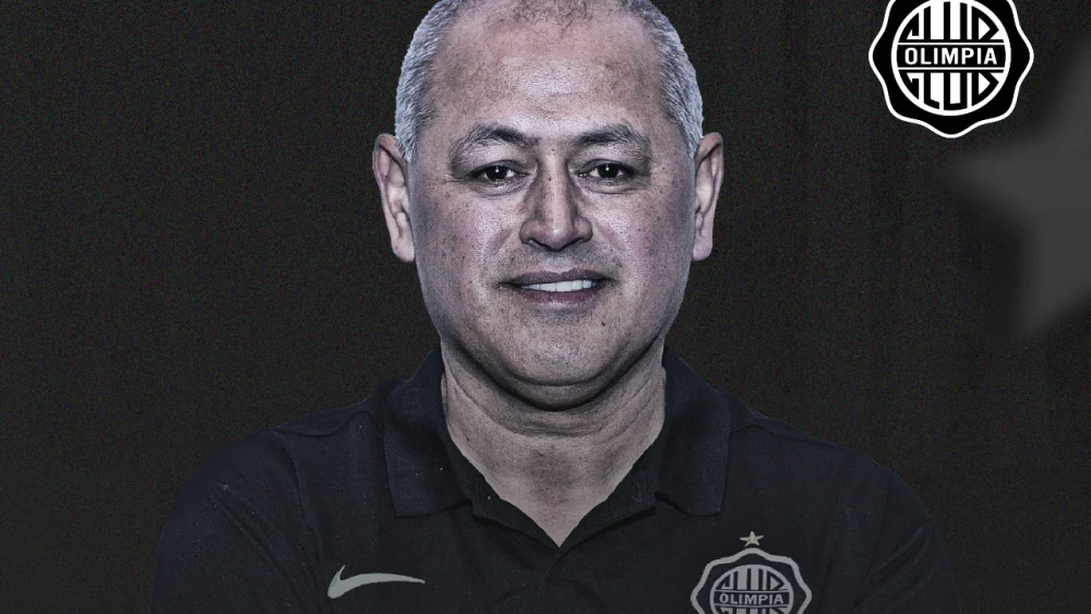 Olimpia anuncia a Francisco Arce como nuevo DT