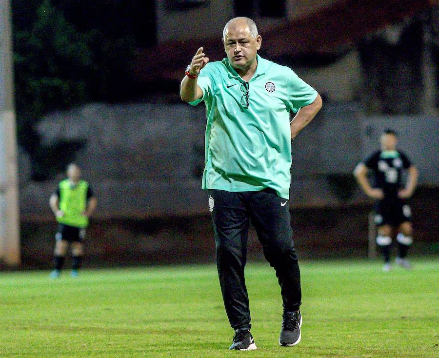 Olimpia puso primera apuntando a los dos frentes