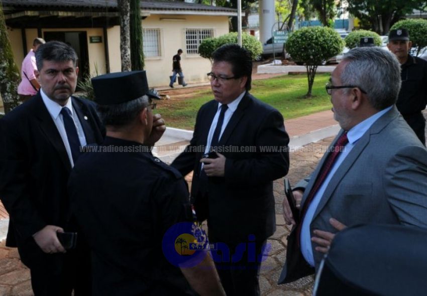 Contralor busca documentos en Municipalidad de Ciudad del Este