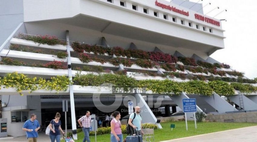 Canciller responde sobre aperturas de aeropuerto y fronteras con Brasil y Argentina