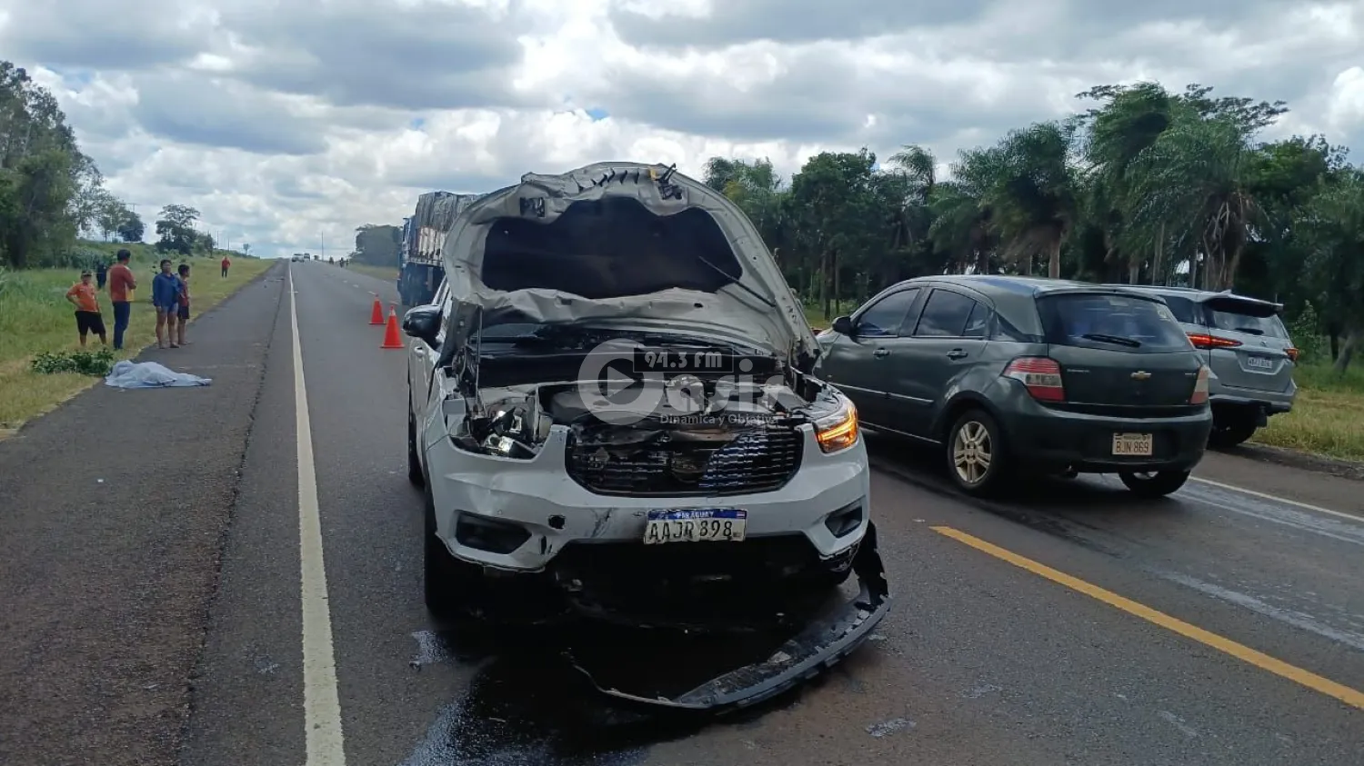 Motociclista muere tras violento choque con camioneta en la Colonia Guavira