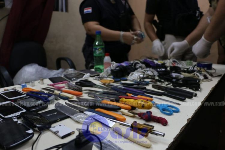 Incautan celulares y armas blancas durante requisa en el Buen Pastor