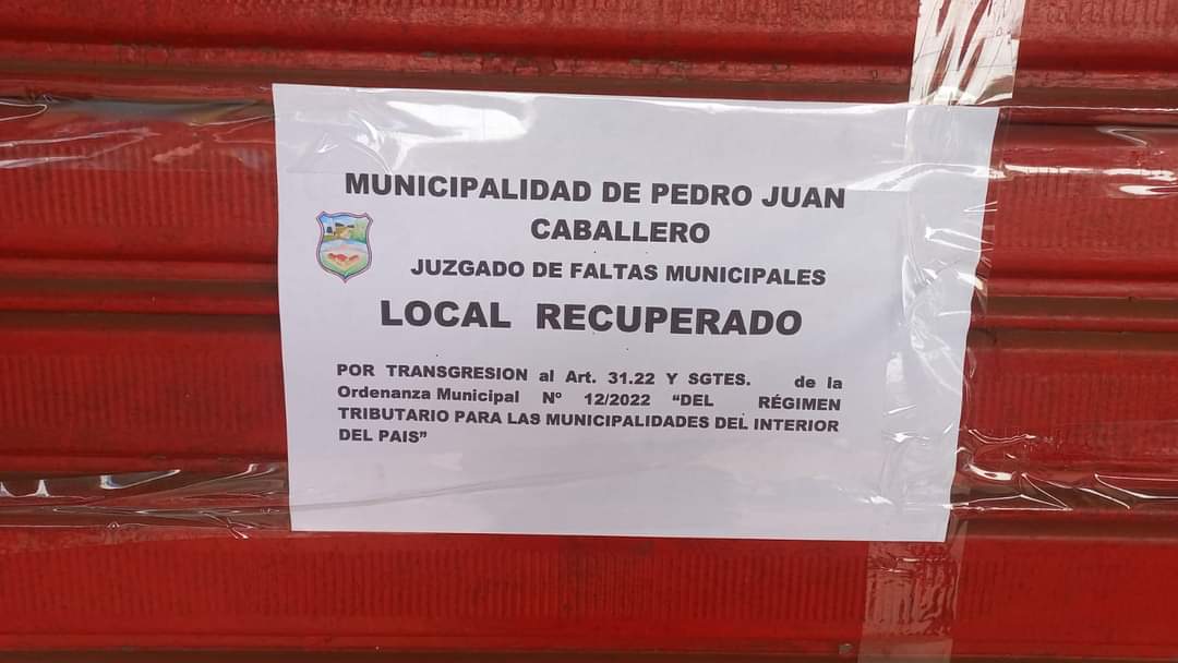 Municipalidad recupera casillas y salones de propietarios en mora