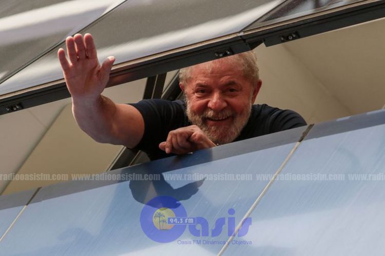 Juez otorga libertad a Lula da Silva