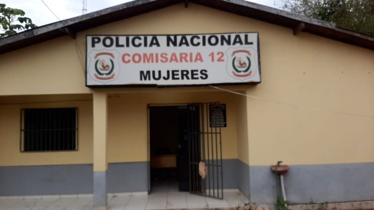 Tras riña de pareja, una mujer fue detenida por apuñalar a su concubino