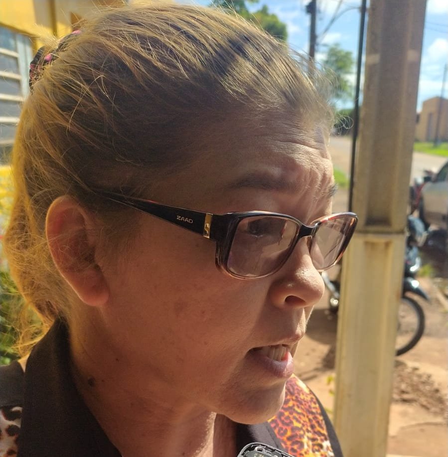 A punta de arma de fuego asaltan a ciudadana