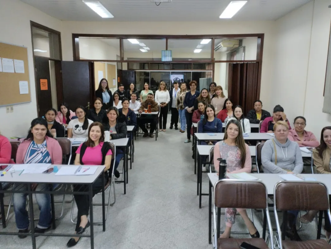Enfermeras de Amambay se capacitan en neonatología para reforzar atención en el Hospital Regional