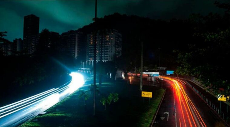 Un apagón deja sin electricidad a 25 estados y el distrito federal de Brasil