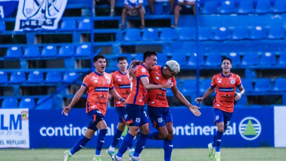 El Gallo visita al Trico