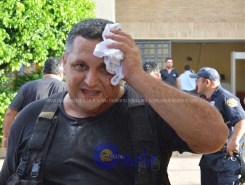 Escribieron PCC con sangre de guardiacarcel