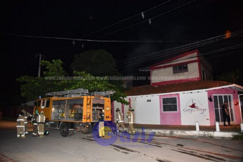 Plancha encendida provoca incendio en una vivienda