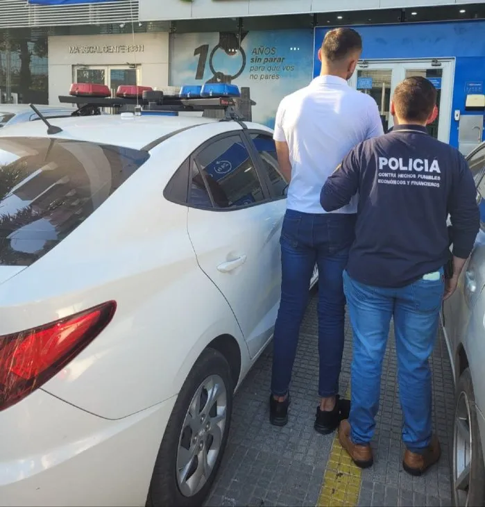 Quiso extraer más de G. 1.000 millones con cédula falsa