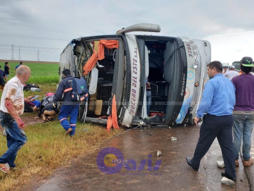 Choque deja 2 muertos y varios heridos en el Este