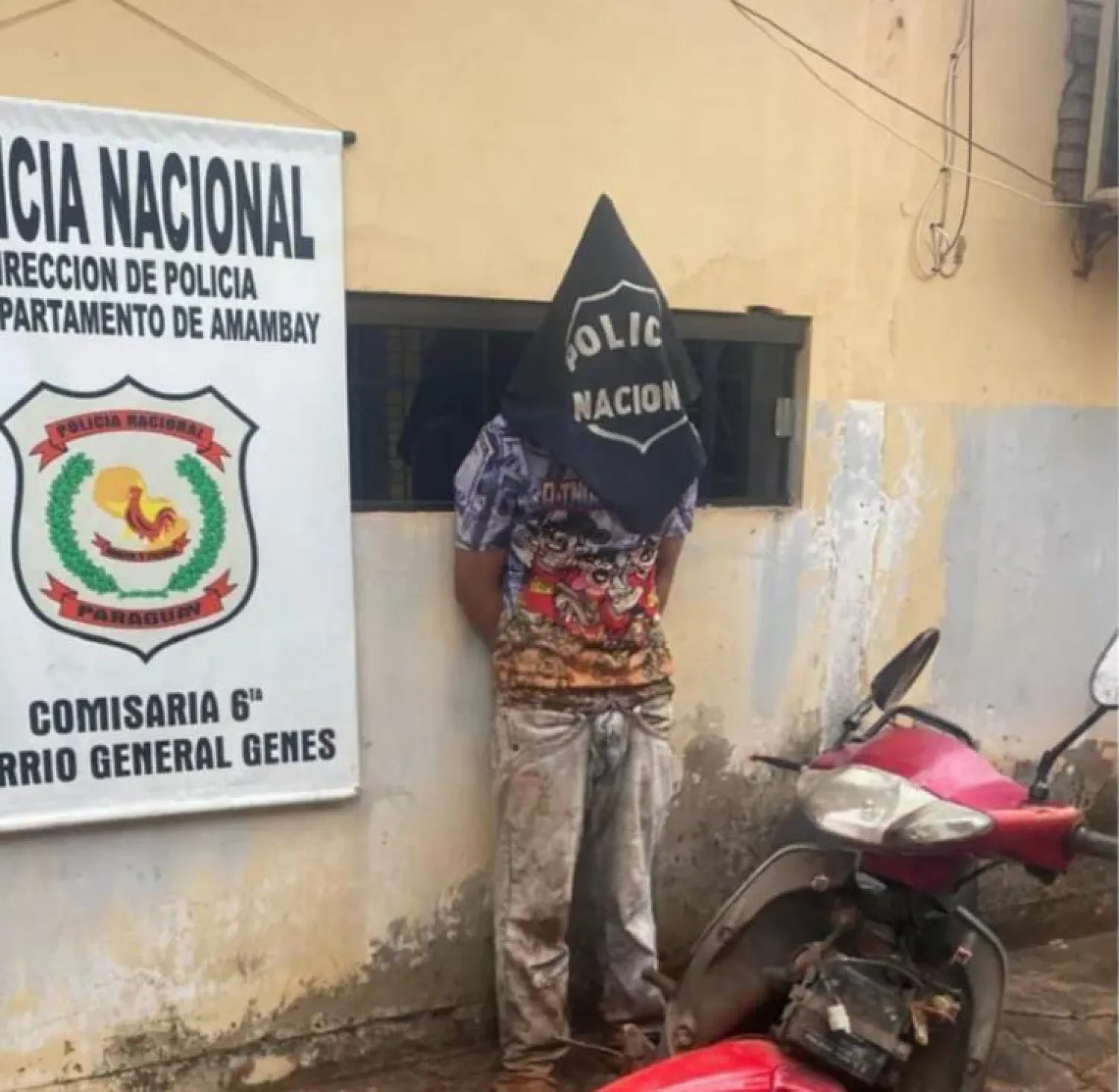Aprehenden a joven con droga y recuperan motocicleta robada
