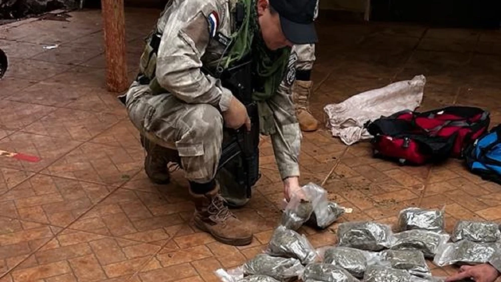 15 kilos de marihuana con aparente destino a la cárcel de CDE fue abandonada