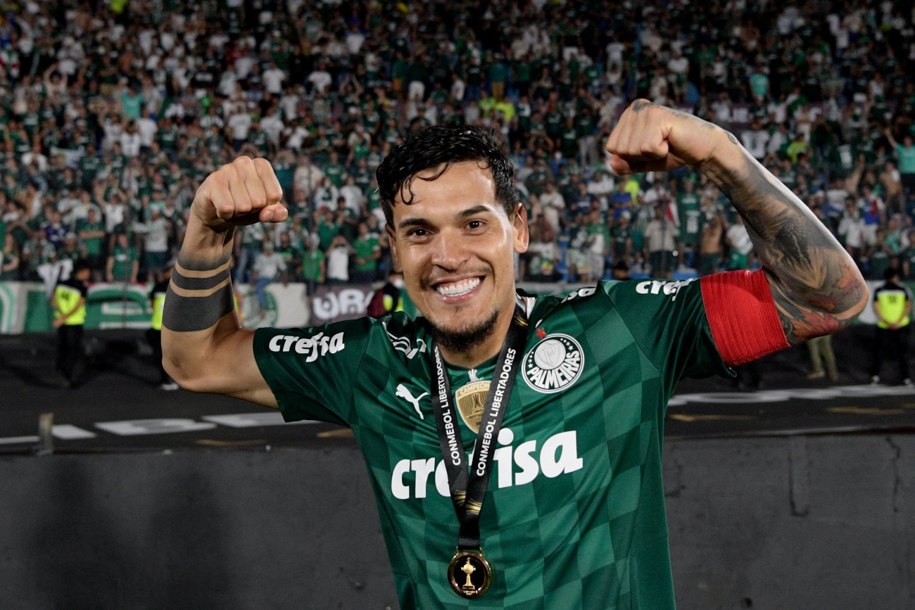 Palmeiras hace oficial la histórica renovación de Gustavo Gómez