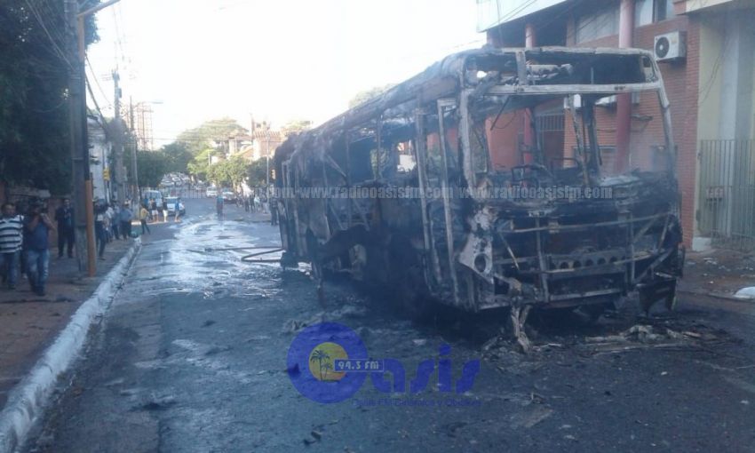 Investigarán a empresa de bus incendiado