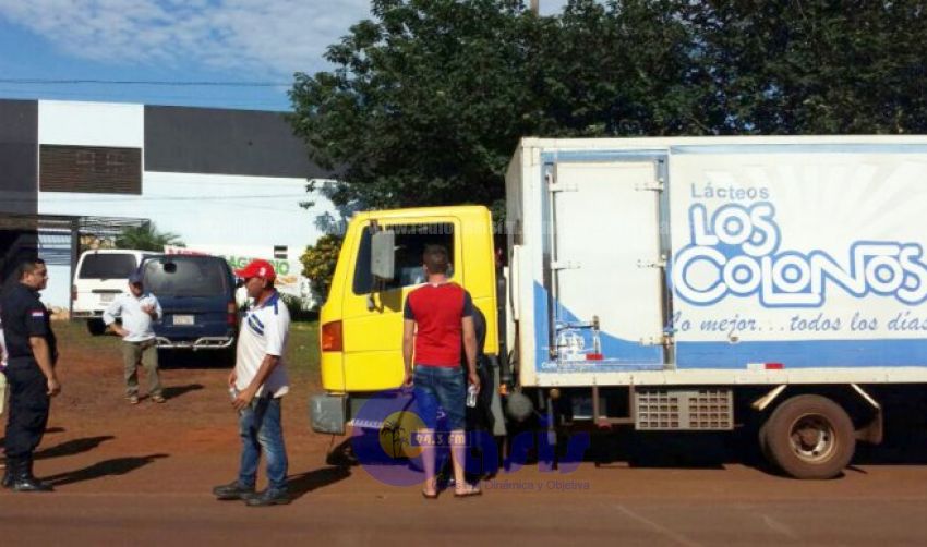 El paro de camioneros ya golpea a la industria láctea y tiende a agudizarse