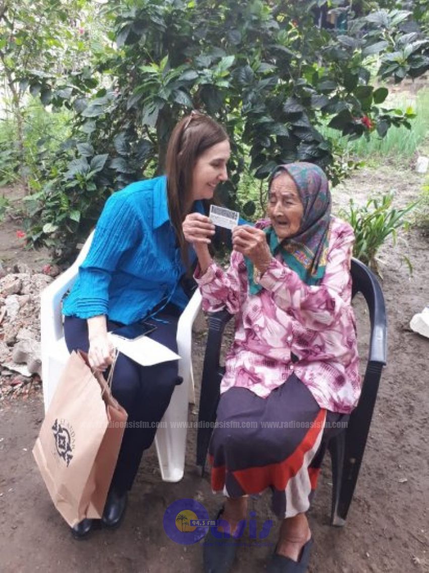 Abuela de 108 años recibió por primera vez su cédula paraguaya