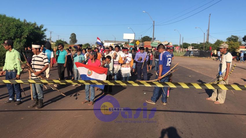 Indígenas siguen cerrando la ruta V en Pedro Juan