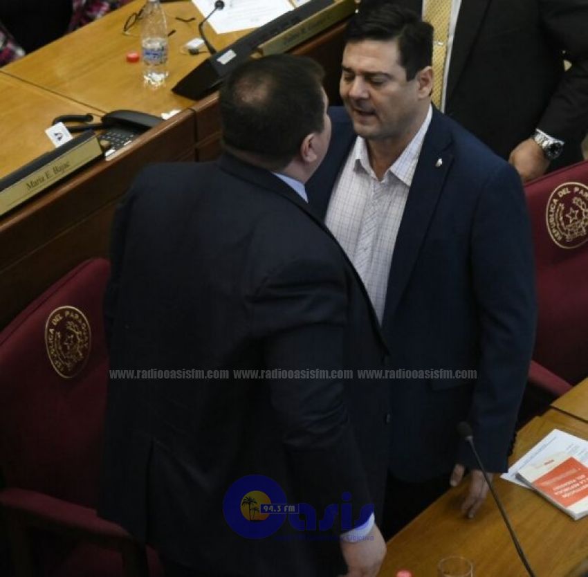 Liberales, casi a los golpes