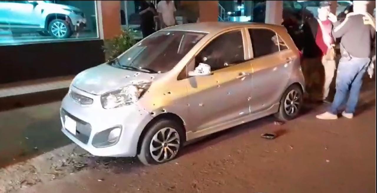 Vehículo fue atacado a tiros en el barrio San Antonio de PJC