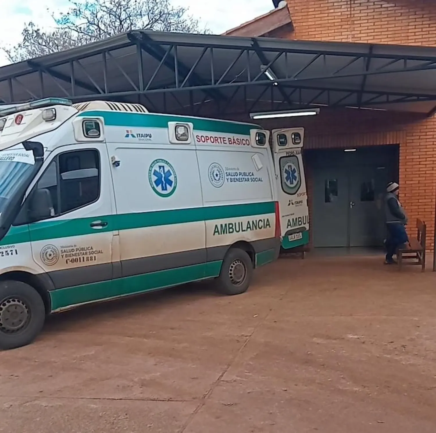 Madre indígena se retiró del Hospital Regional de Pedro Juan con su bebé sin recibir el alta médica