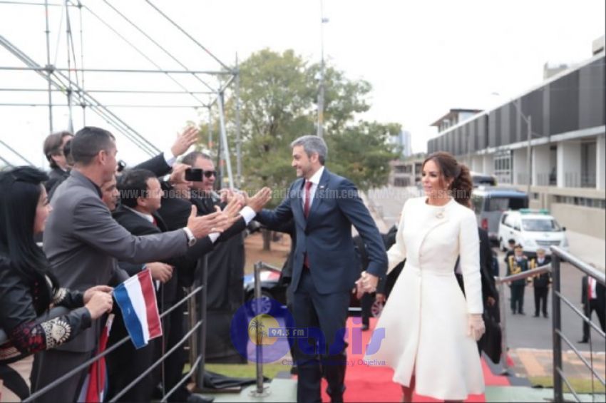 Mario Abdo se convierte en el presidente número 50 del Paraguay