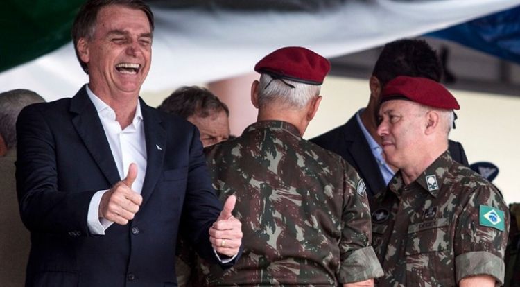 Reunión de gabinete en Brasil: piden a Bolsonaro que haga valer pacto secreto con Abdo