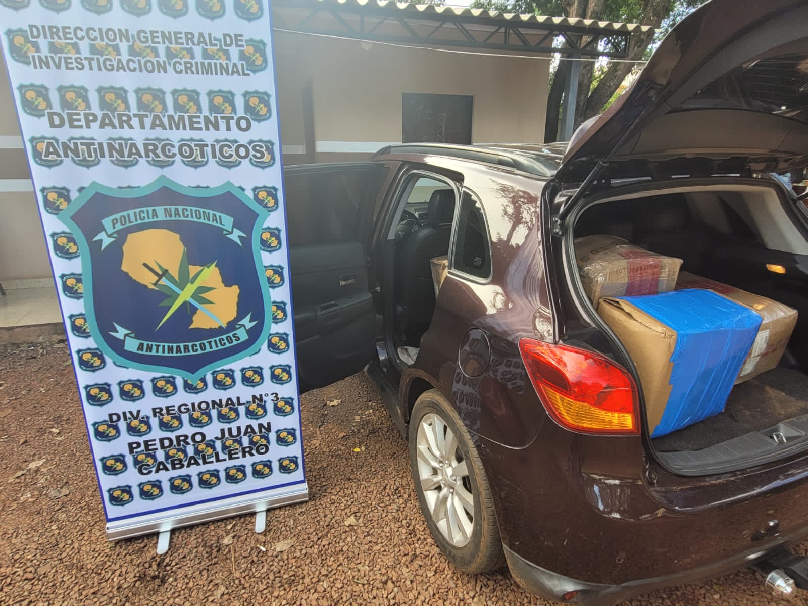 Antinarcóticos Regional 03 Amambay, incautó más de 250 kilos de supuesta marihuana