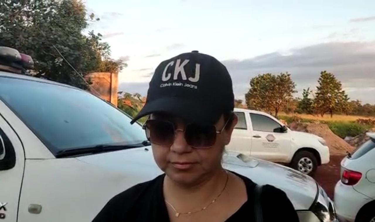 Durante allanamiento detienen a tres personas e incautan un arma de fuego