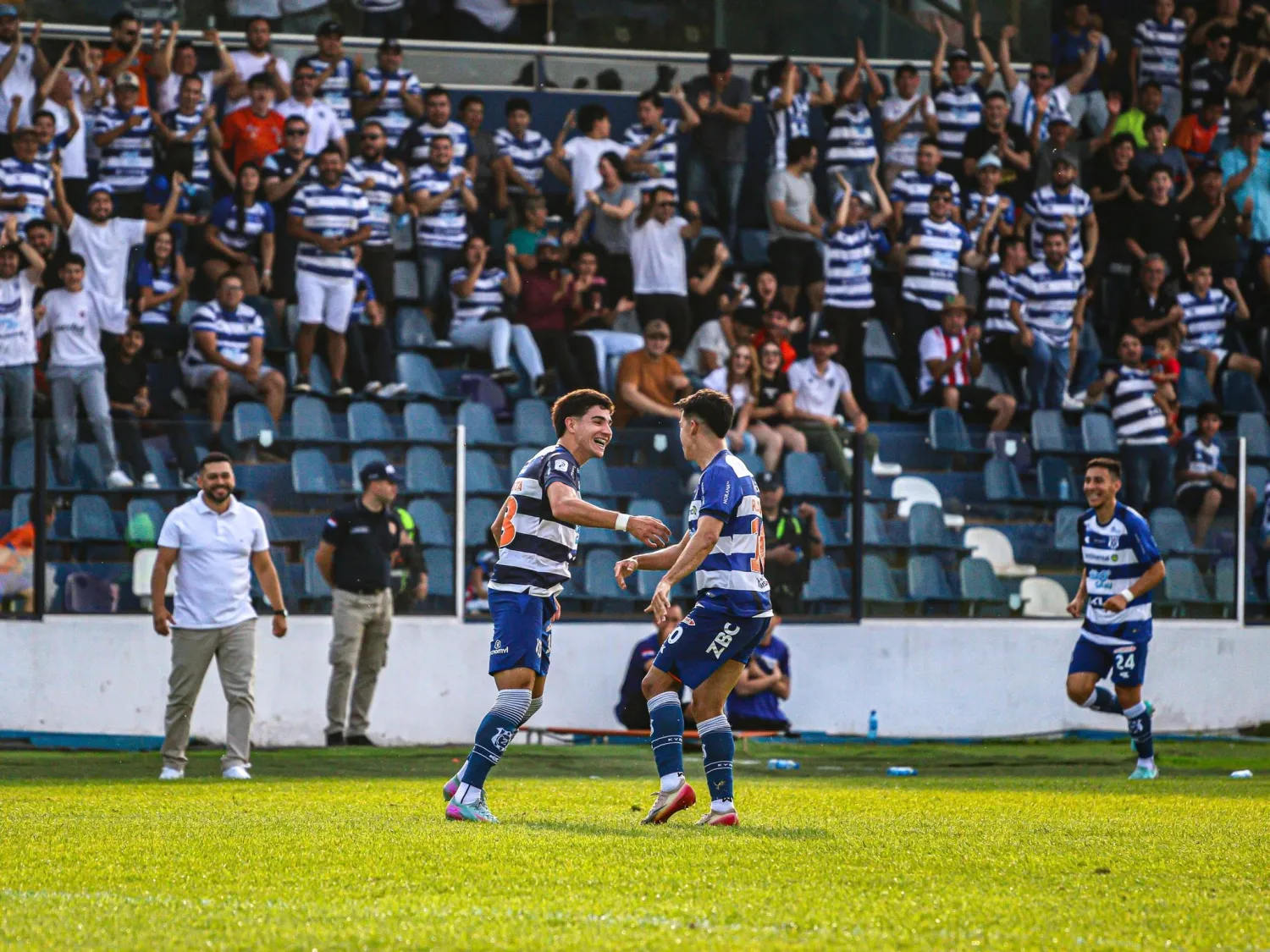 Ronald Cornet lidera al 2 de Mayo en triunfo 2-0 sobre General Caballero