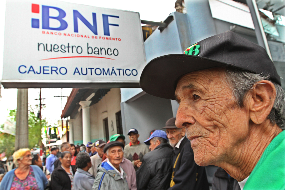 Pagos de noviembre arrancan hoy con adultos mayores, veteranos y pensionados