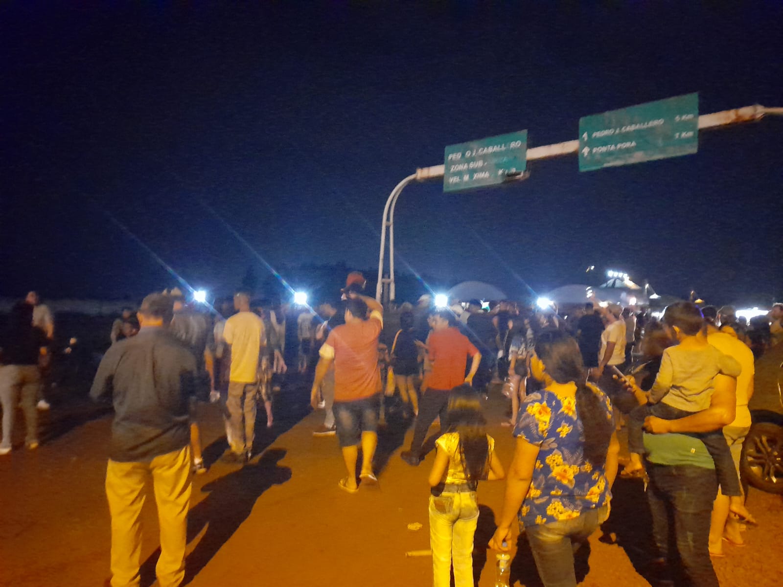 Seis aprehendidos en cierre de ruta 