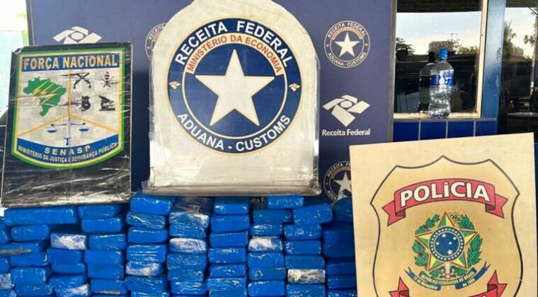 Paraguayo detenido con 112 panes de marihuana en Aduana de Foz de Iguazú