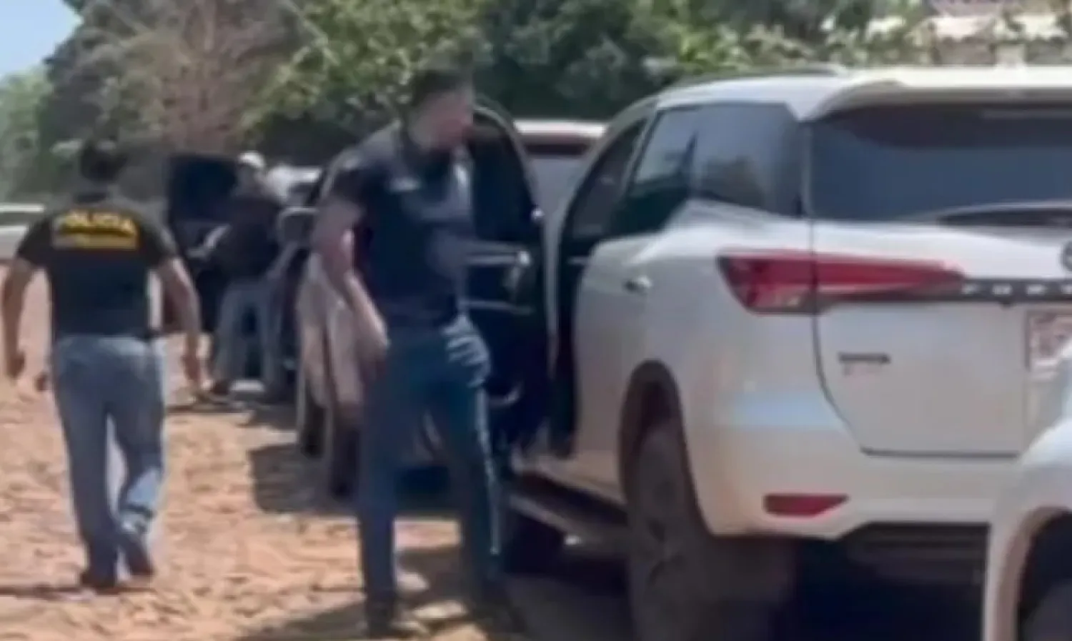 Allanamiento en el barrio General Genes por caso de menor desaparecida