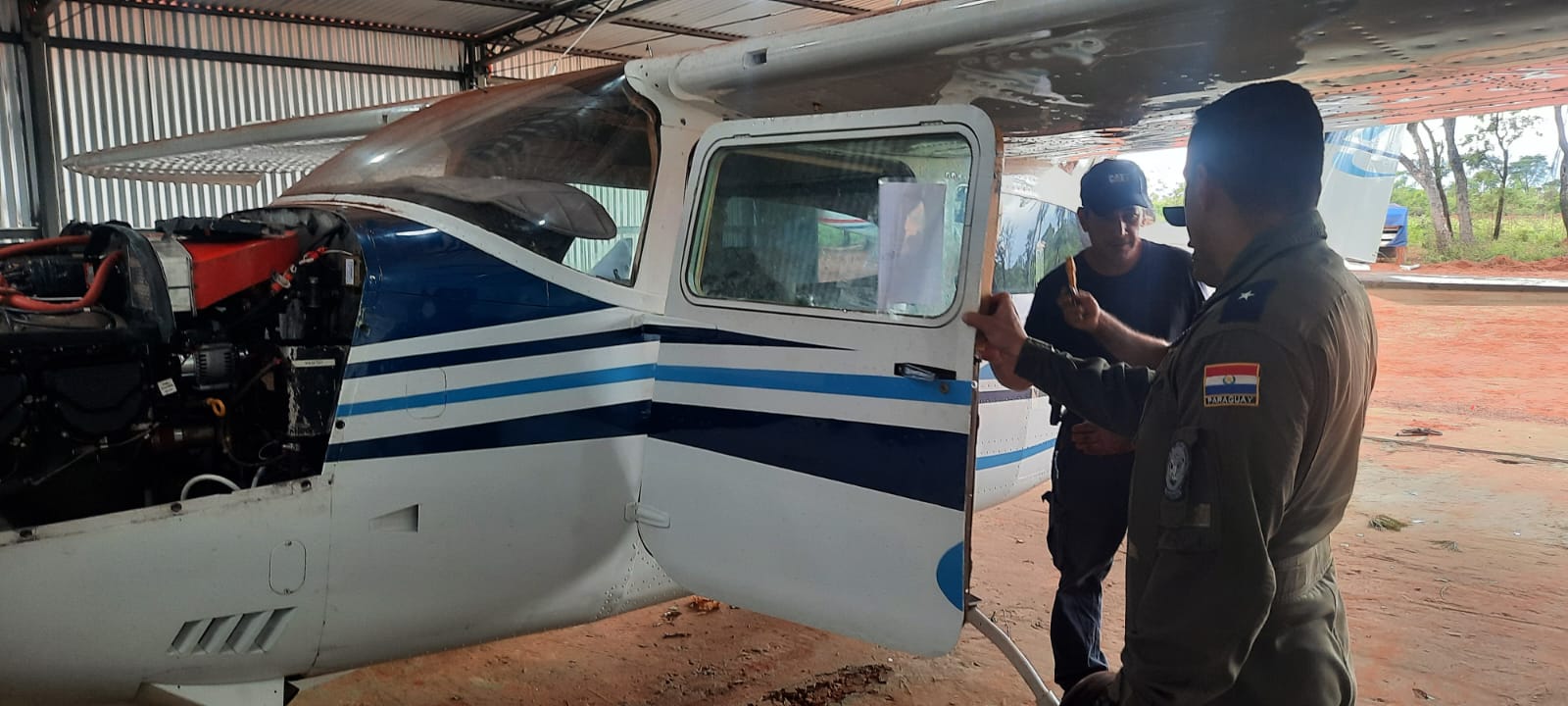 Imputan a "secretarios" tras hallazgo de narcoavioneta