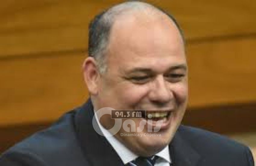 Senador Pedrojuanino sugiere controlar a casas de cambio y estudios contables