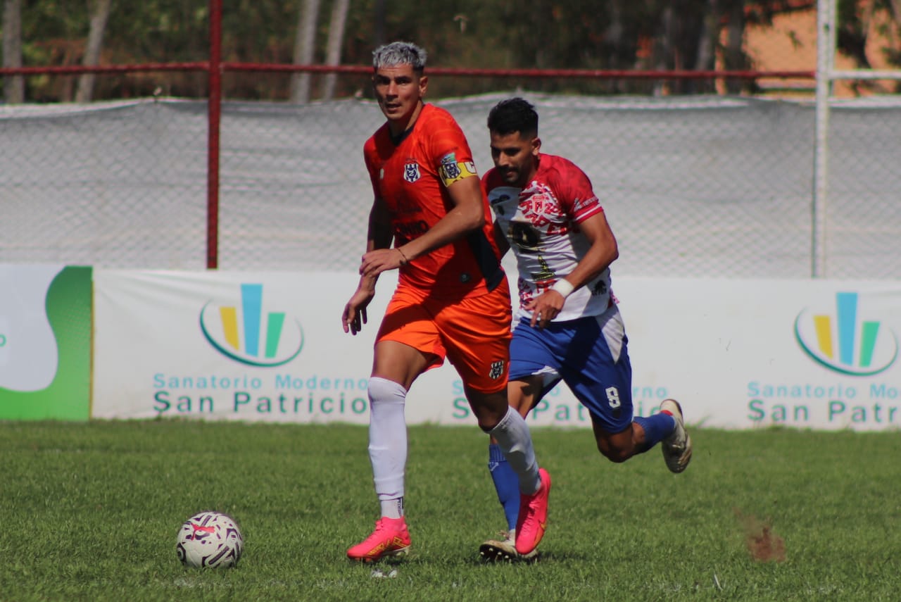 Empate sin goles entre el Potro Carapegueño y el Gallo Norteño