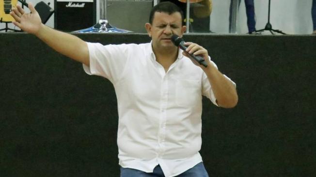 Pastor Insfrán se entregará cuando llegue Tío Rico, aseguran