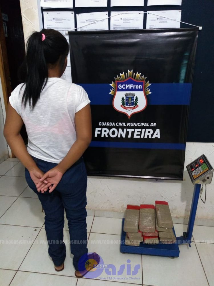 Mujer con criatura en brazos fue detenida con marihuana en Ponta PorÍ£